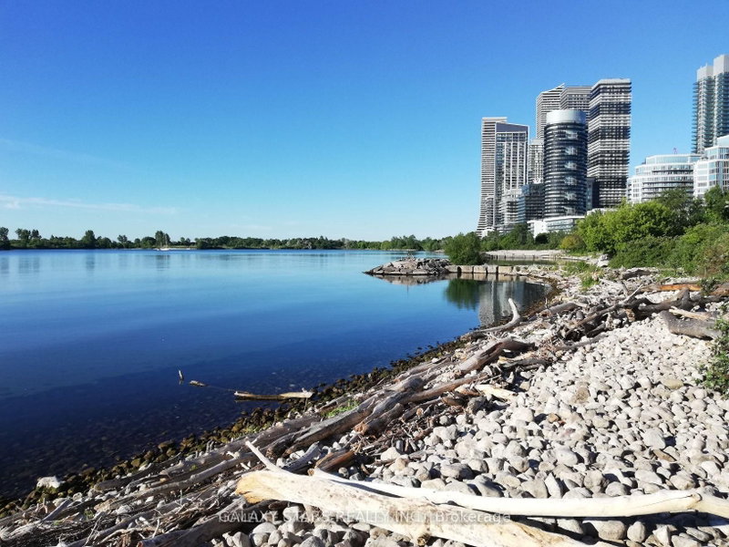 205 - 5 Marine Parade Drive