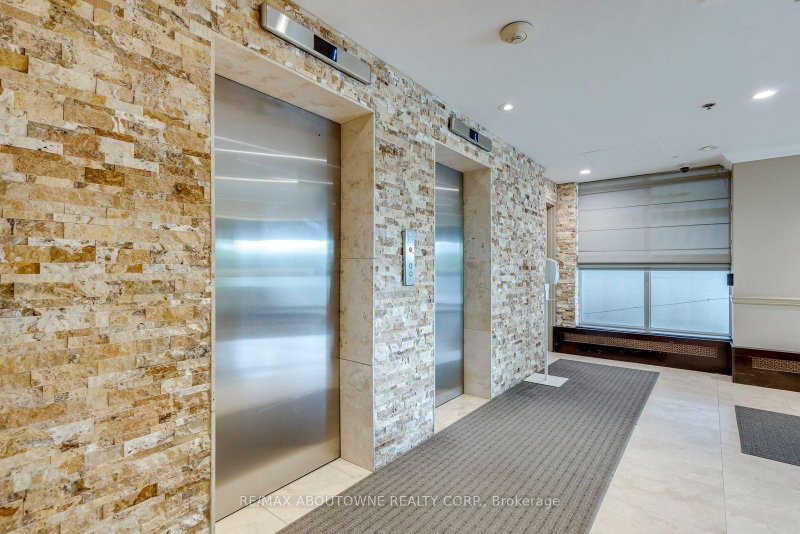 212 Kerr Oakville,ON L6K 3B1 — Photo 12