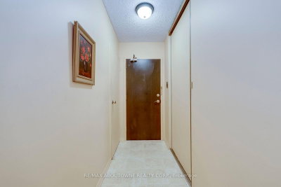212 Kerr Oakville,ON L6K 3B1 — Photo 15