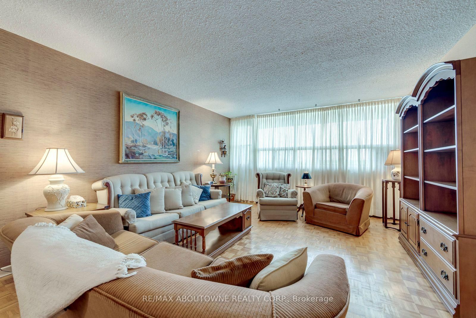 212 Kerr Oakville,ON L6K 3B1 — Photo 17