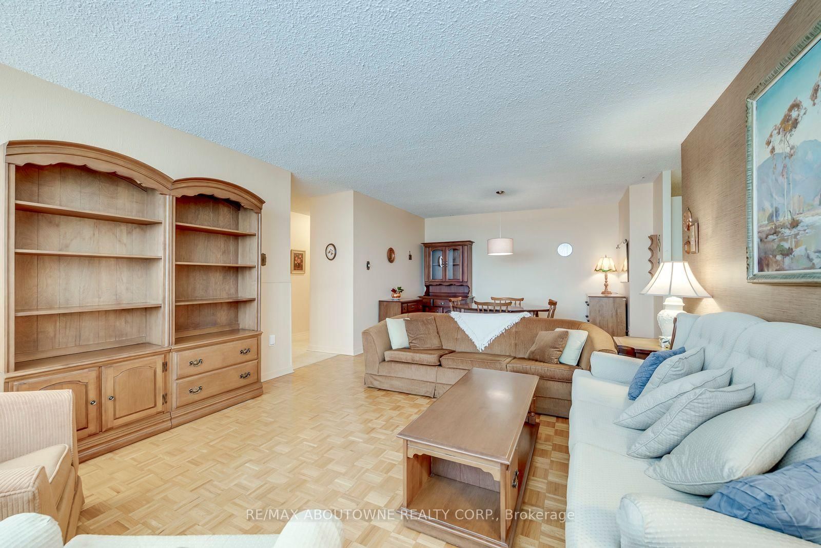 212 Kerr Oakville,ON L6K 3B1 — Photo 23