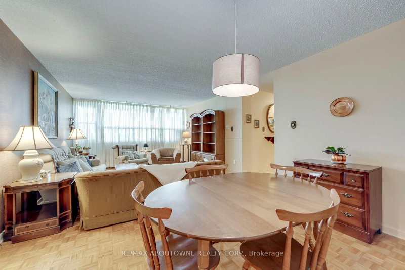 212 Kerr Oakville,ON L6K 3B1 — Photo 27