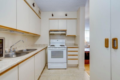 212 Kerr Oakville,ON L6K 3B1 — Photo 30