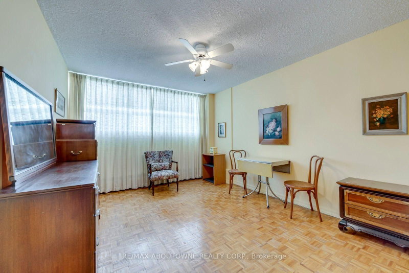 212 Kerr Oakville,ON L6K 3B1 — Photo 34