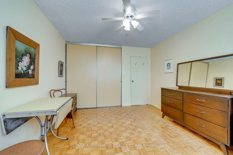 212 Kerr Oakville,ON L6K 3B1 — Photo 36