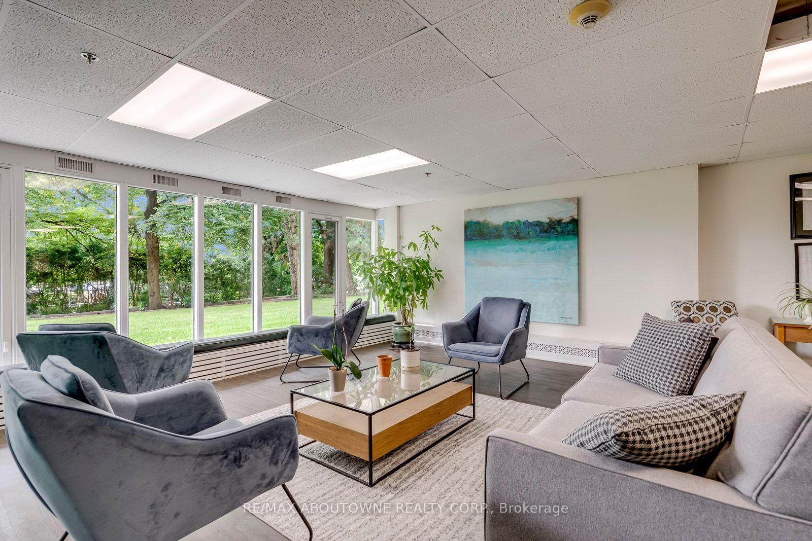 212 Kerr Oakville,ON L6K 3B1 — Photo 47