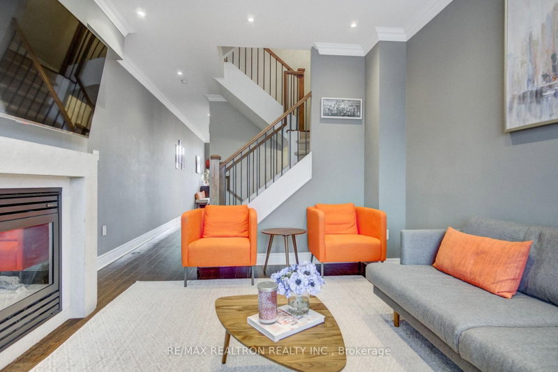 573 Oxford Street