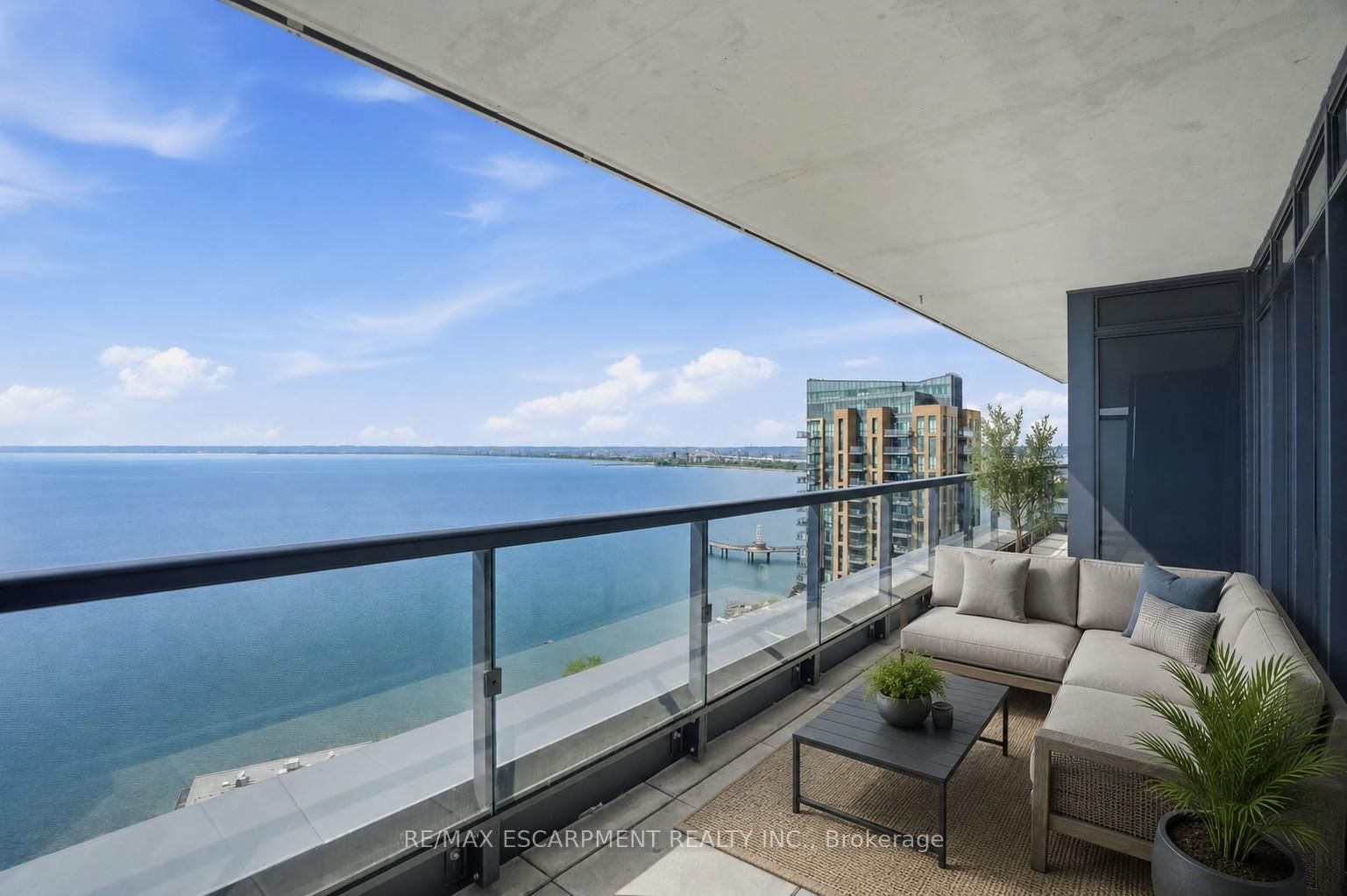 Condo for sale at 2104-370 MARTHA Street, Burlington, Ontario, L7R 0G9 - Brant - MLS: W13773748