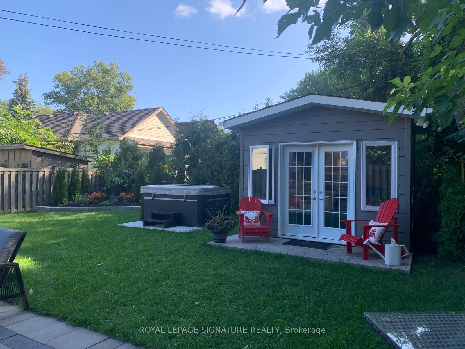 205 Prince Edward Drive S • Toronto, ON photo 28