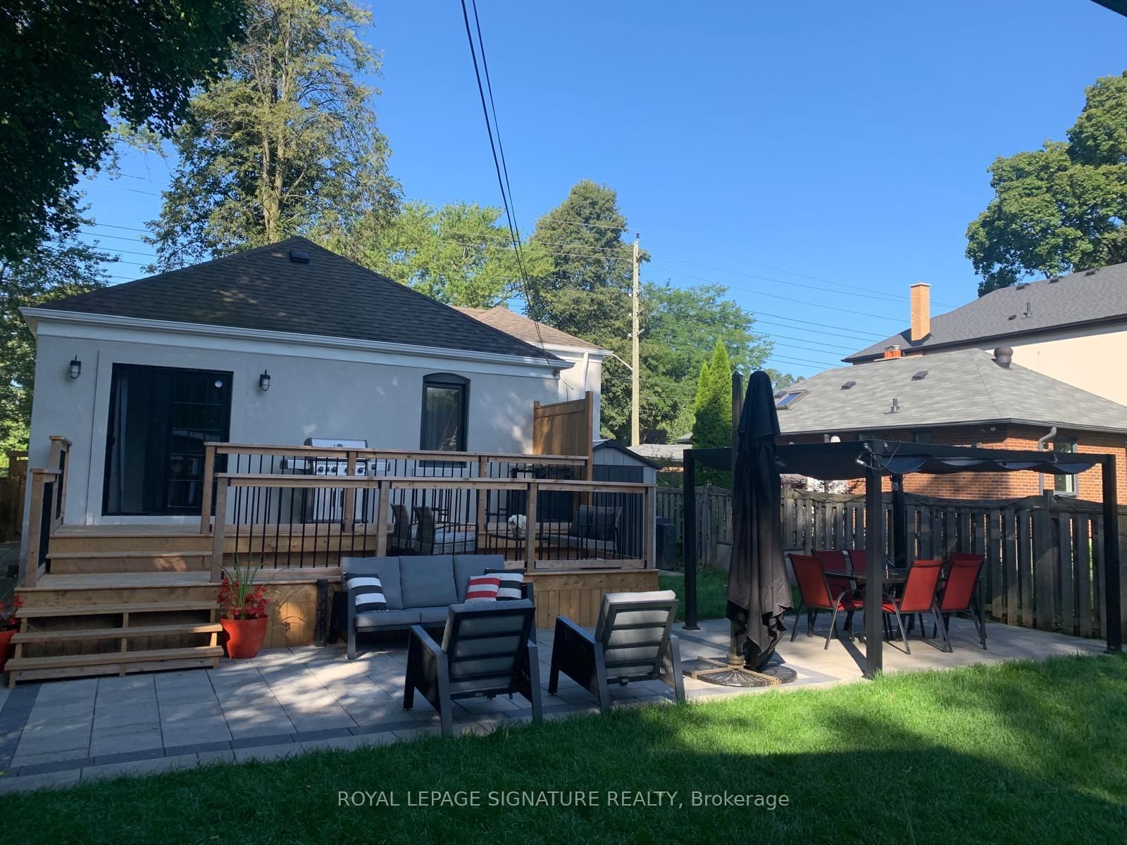 205 Prince Edward Drive S • Toronto, ON photo 30