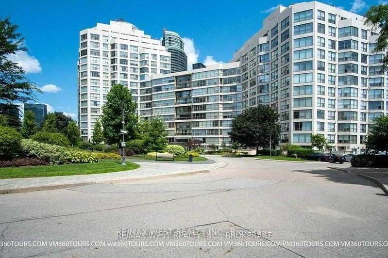 314 - 2261 Lake Shore Boulevard W