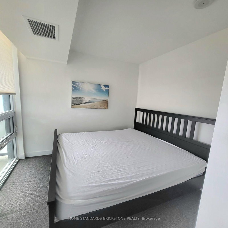 1001 - 160 Flemington Road