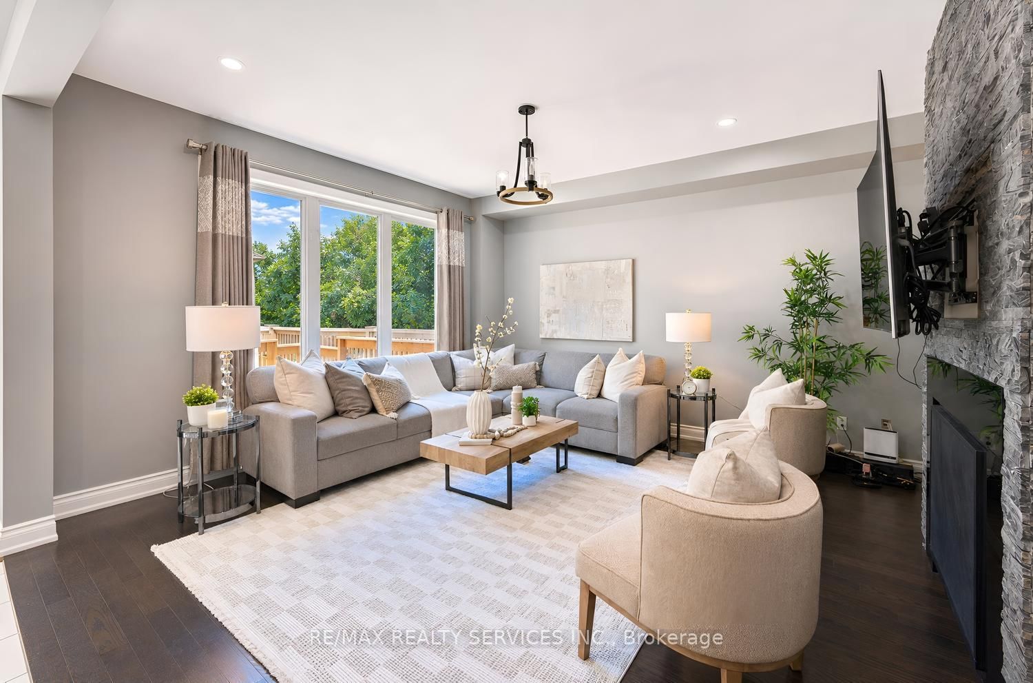 155 Lionhead Golf Club Road • Brampton, ON photo 14