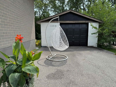 1350 Rebecca Oakville,ON L6L 1Z4 — Photo 1