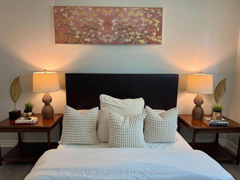 1350 Rebecca Oakville,ON L6L 1Z4 — Photo 12