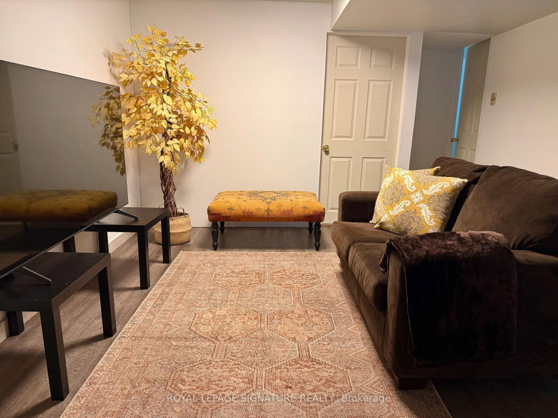 1350 Rebecca Oakville,ON L6L 1Z4 — Photo 25