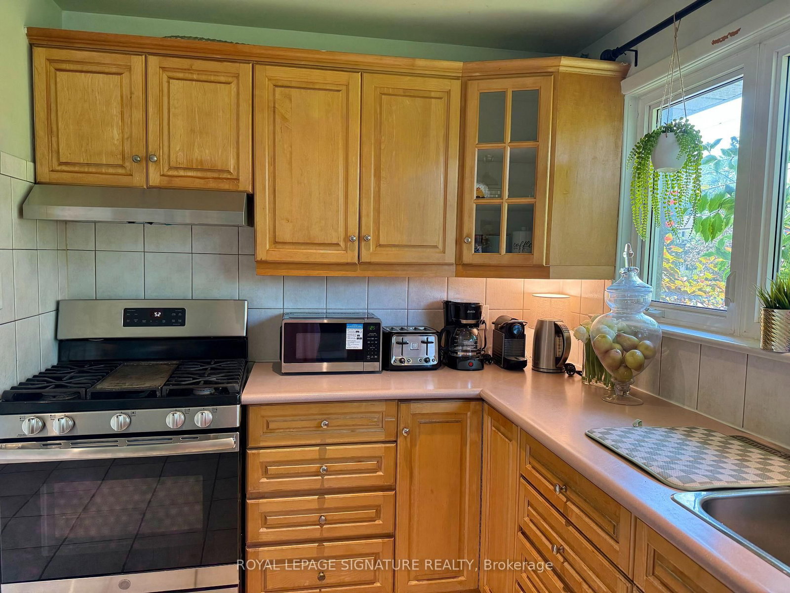 1350 Rebecca Oakville,ON L6L 1Z4 — Photo 9