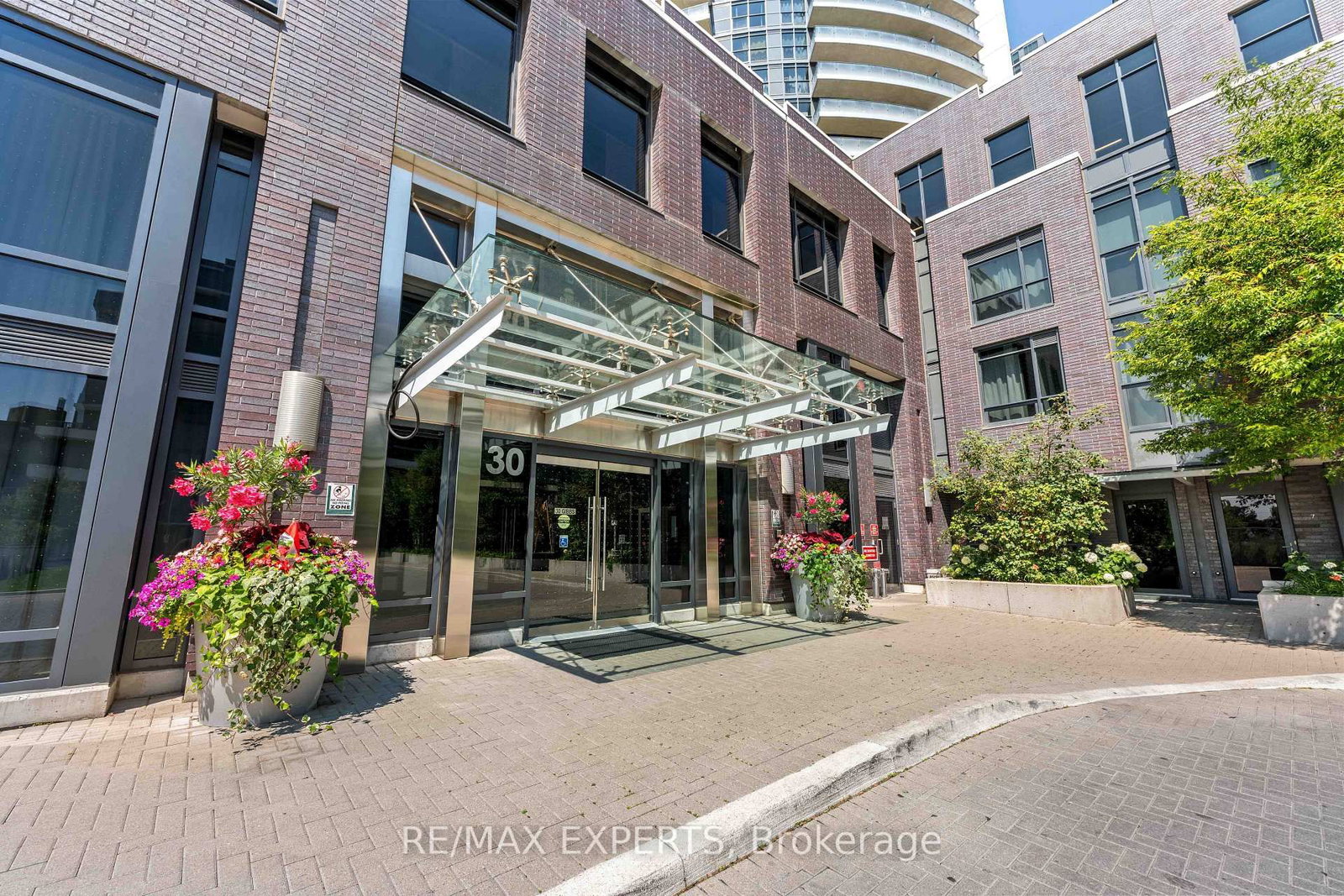 30 Gibbs Road • #1902 • Toronto, ON photo 15