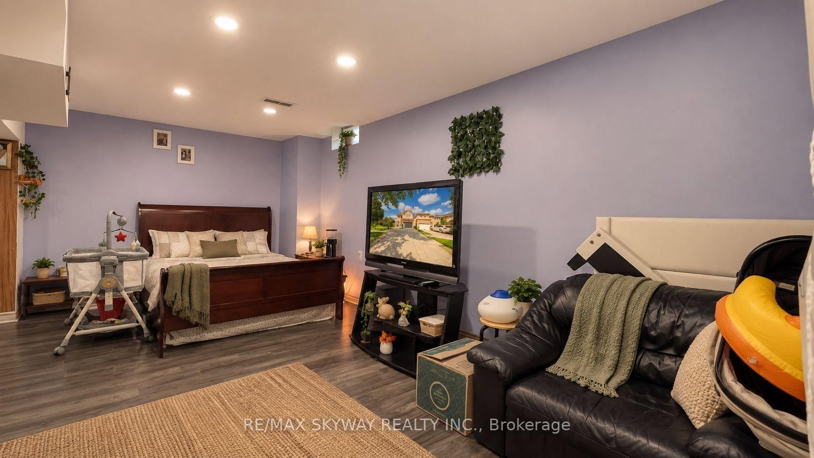 743 Winterton Way • Mississauga, ON photo 12