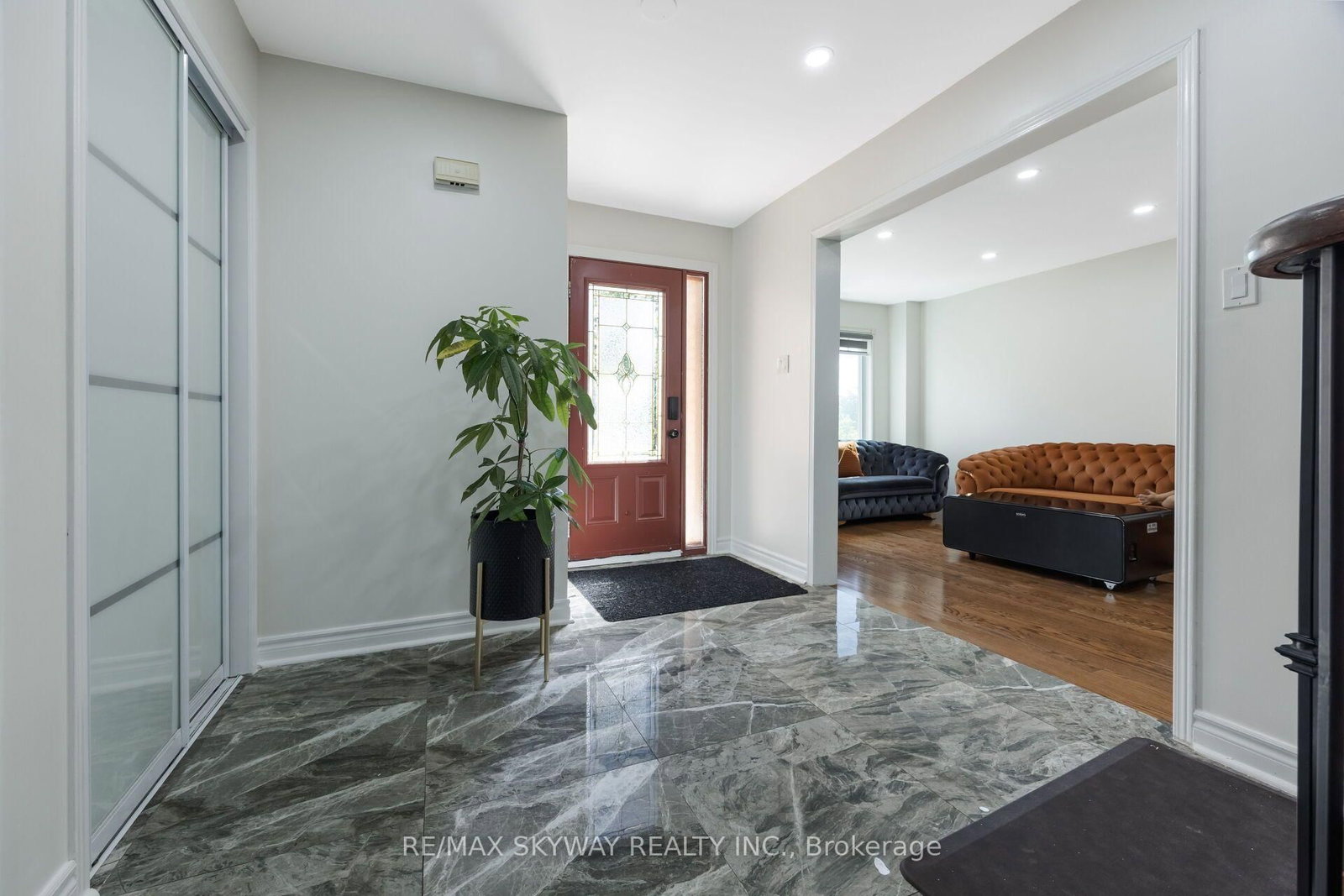 743 Winterton Way • Mississauga, ON photo 18