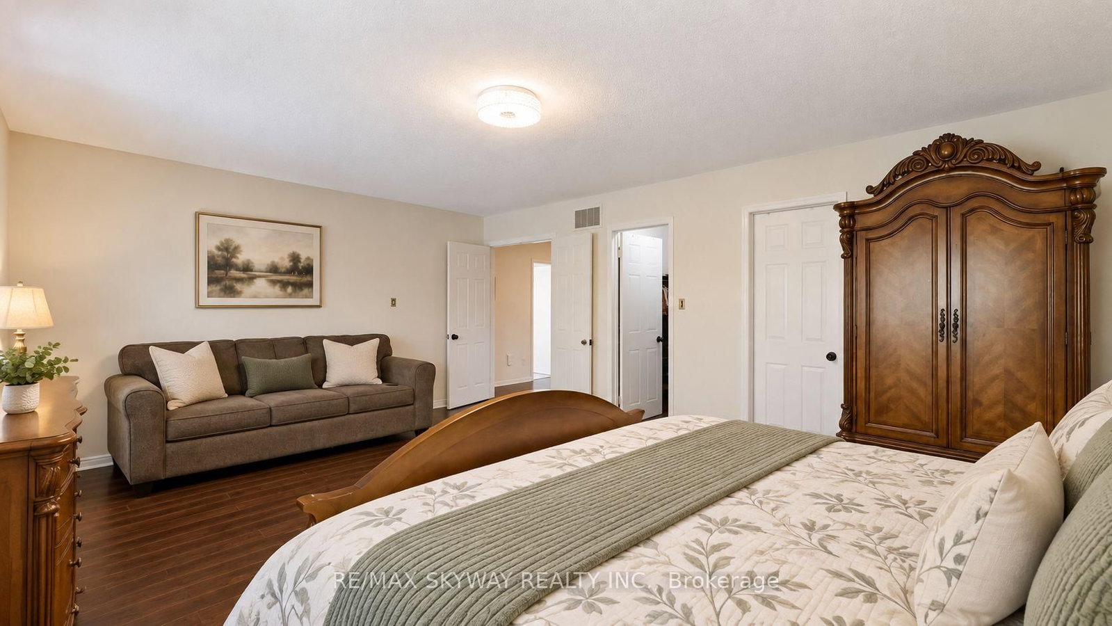743 Winterton Way • Mississauga, ON photo 23