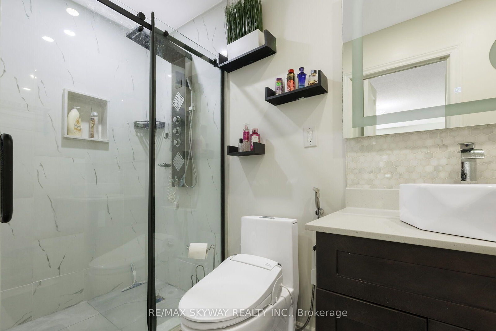 743 Winterton Way • Mississauga, ON photo 43