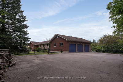 13306 Sixth Line • Milton, ON photo 4