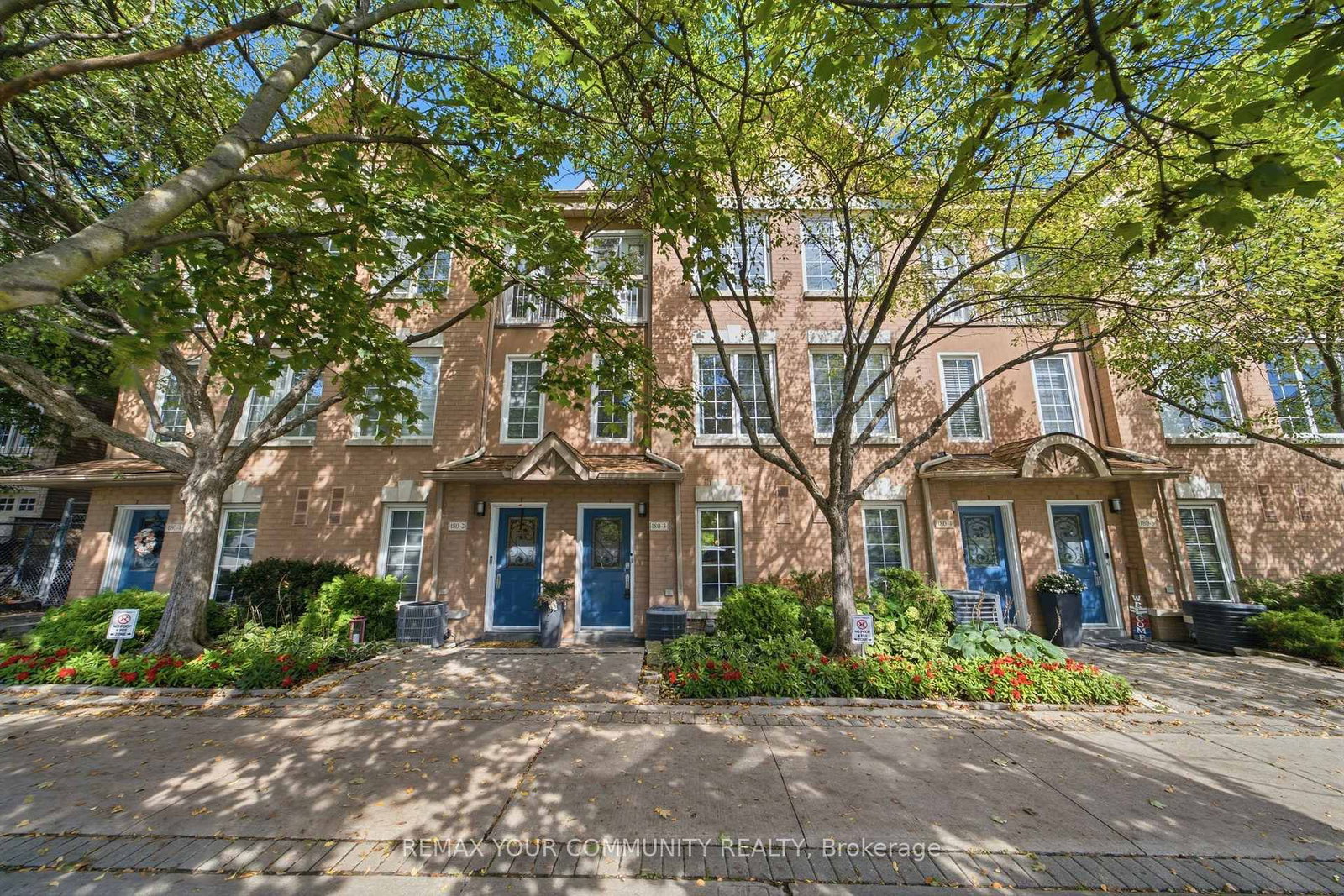 180 Manitoba Street • #3 • Toronto, ON photo 1