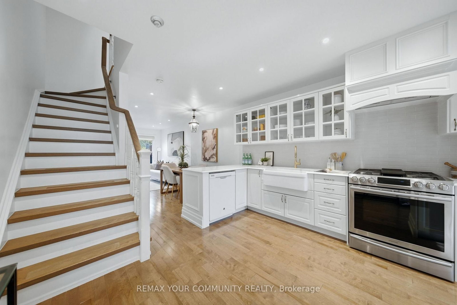 180 Manitoba Street • #3 • Toronto, ON photo 3