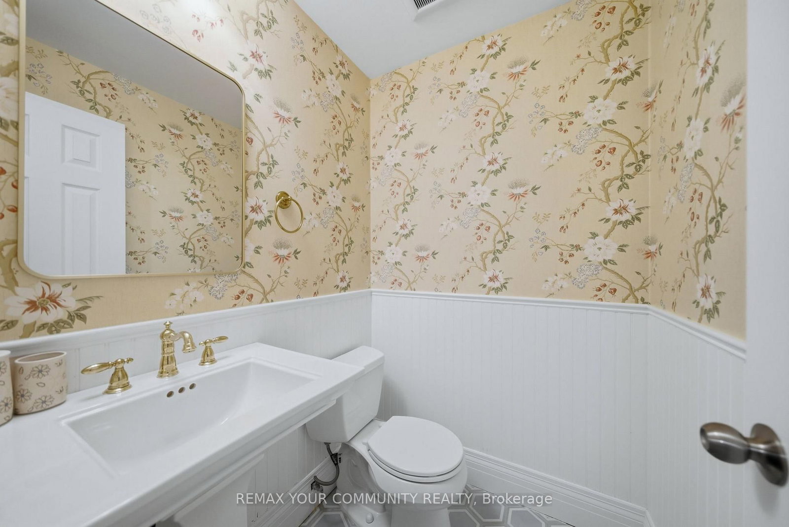 180 Manitoba Street • #3 • Toronto, ON photo 30