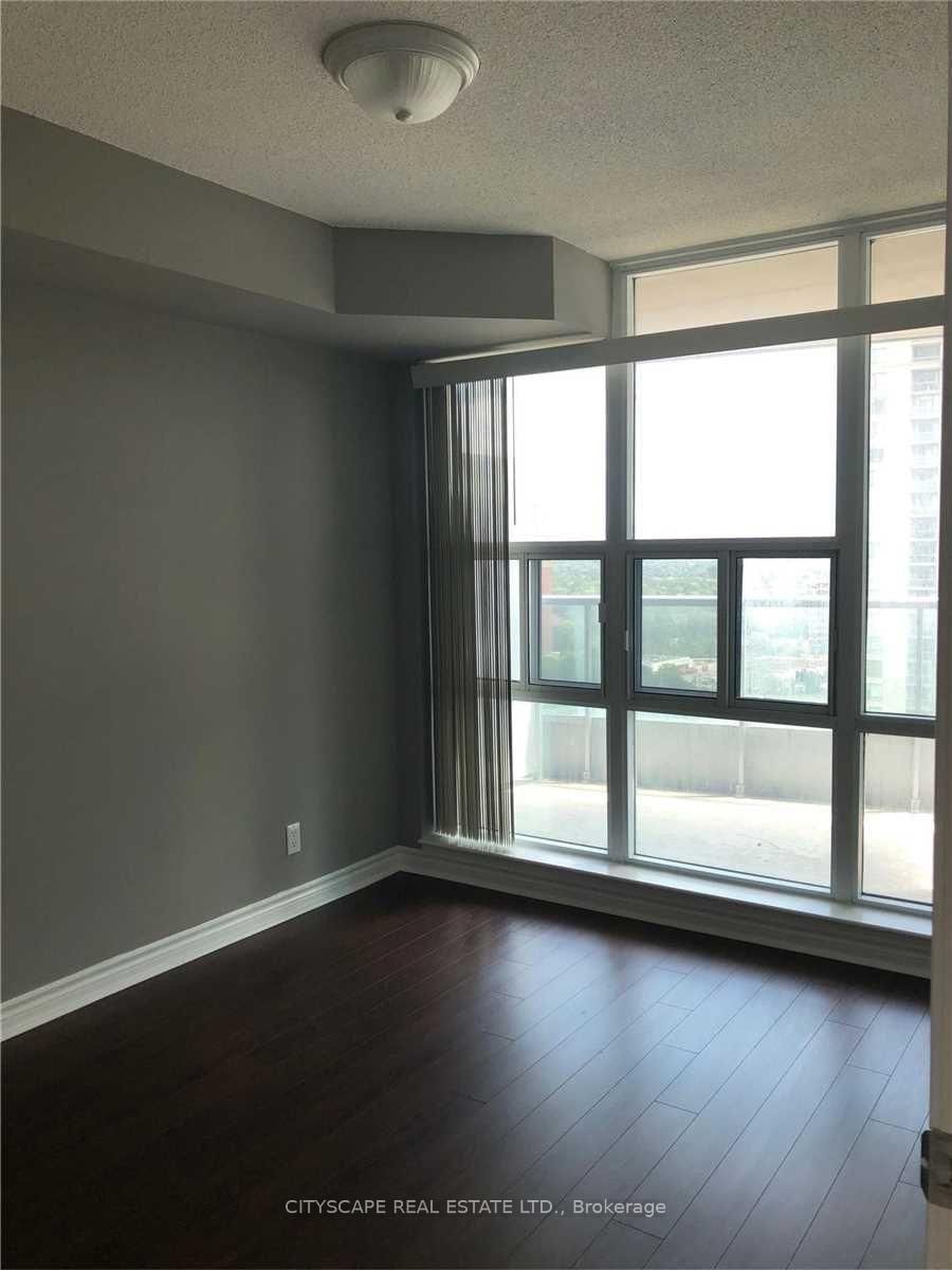 1502-33 Elm Dr, Mississauga, view 4