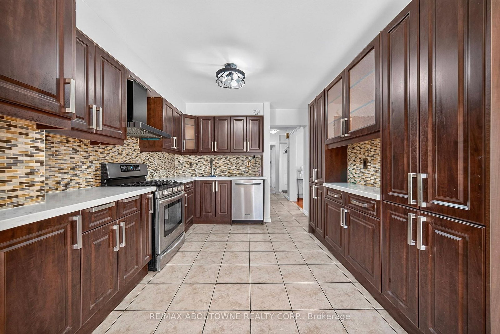 668 Greycedar Mississauga,ON L4W 3J7 — Photo 11