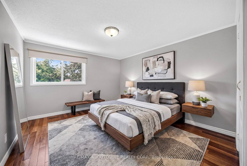 668 Greycedar Mississauga,ON L4W 3J7 — Photo 19