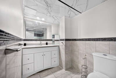 668 Greycedar Mississauga,ON L4W 3J7 — Photo 22