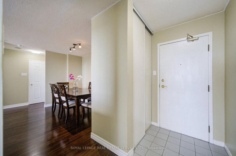 400 Webb Mississauga,ON L5B 3Z7 — Photo 5
