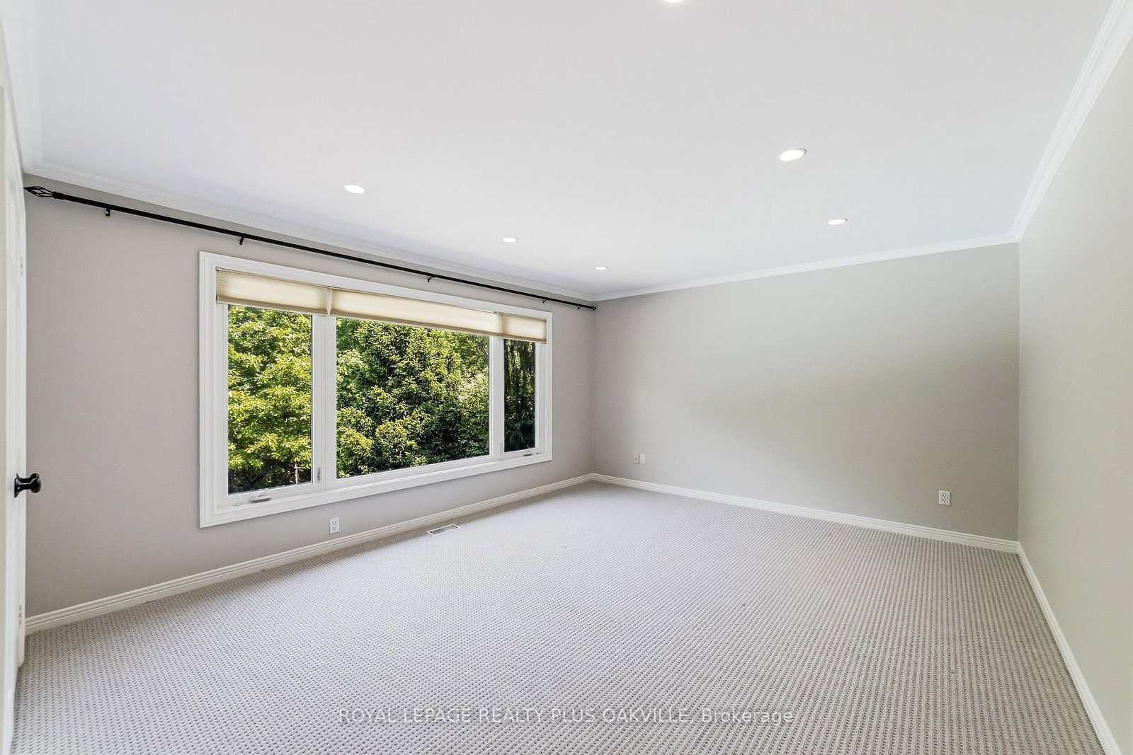 1113 Valleywood Court • Oakville, ON photo 27
