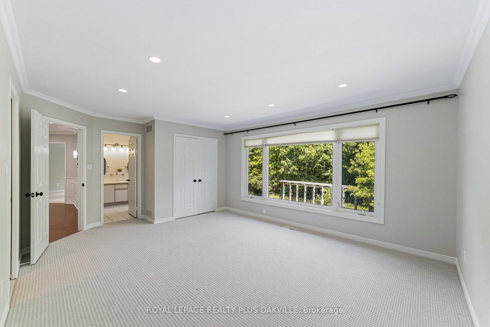 1113 Valleywood Court • Oakville, ON photo 29