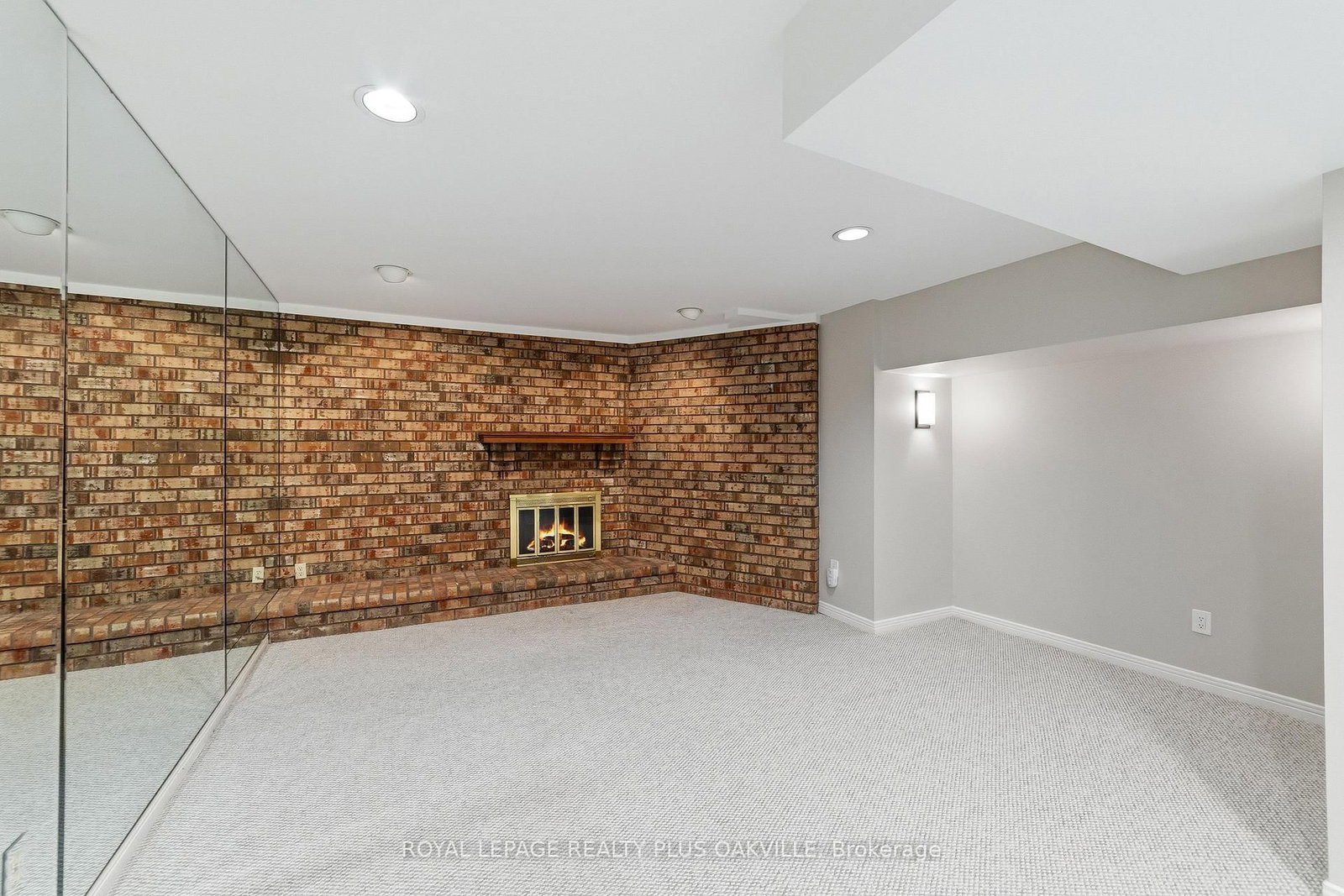 1113 Valleywood Court • Oakville, ON photo 40