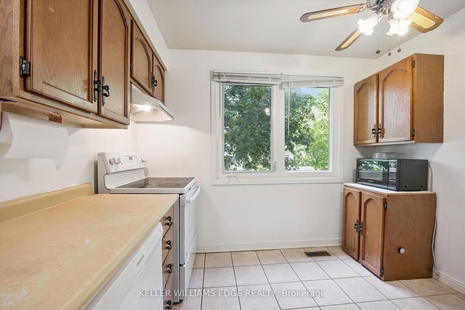 2181 Joyce Street • Burlington, ON photo 15