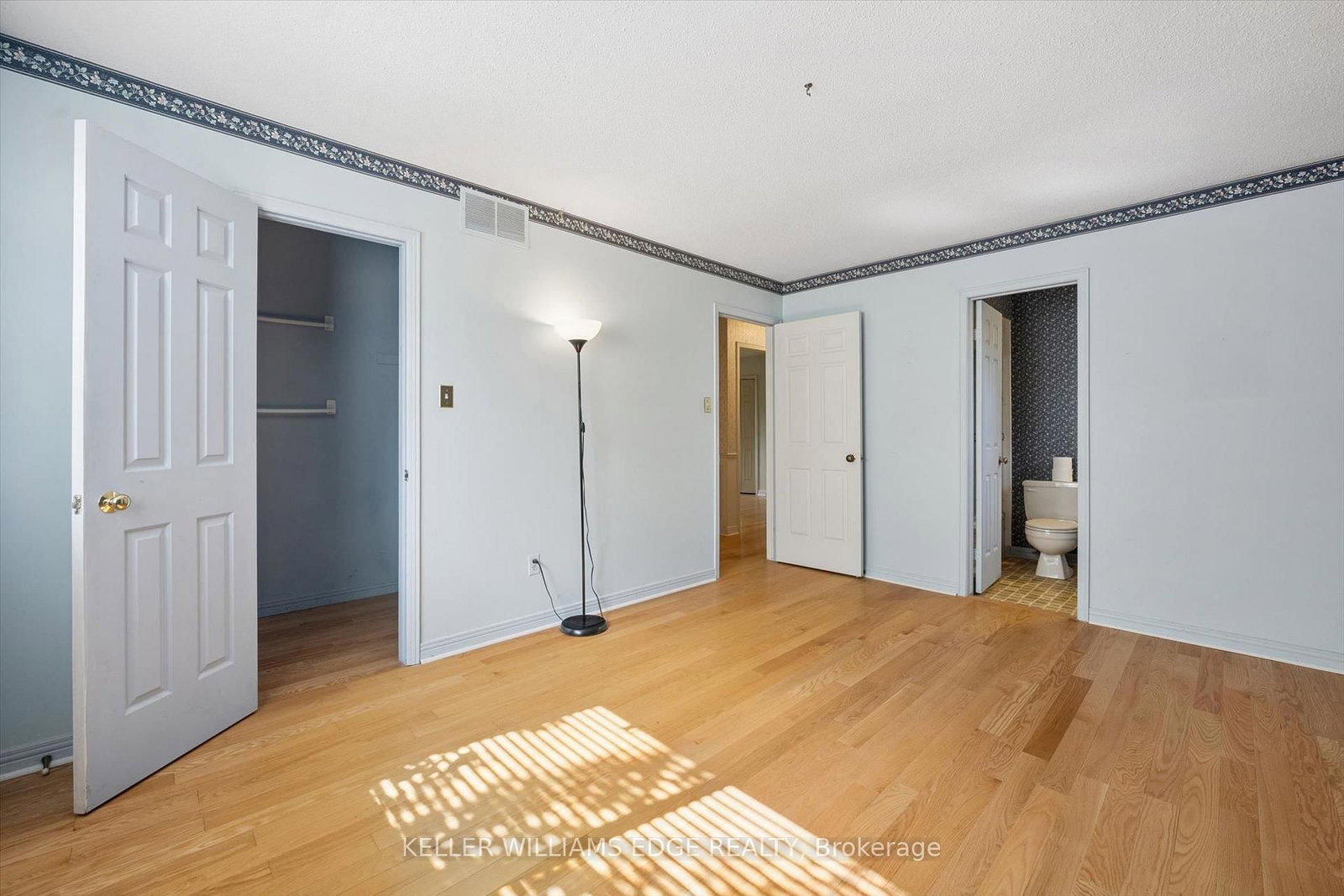 2181 Joyce Street • Burlington, ON photo 23