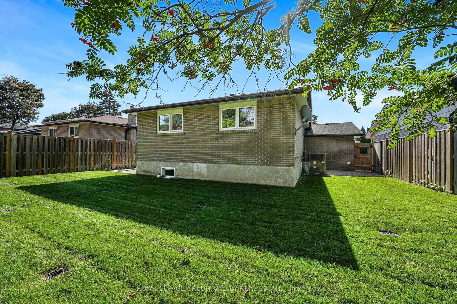 16 Lockton Crescent • Brampton, ON photo 46