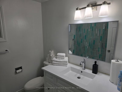 6063 Farmstead Mississauga,ON L5N 2Y9 — Photo 18