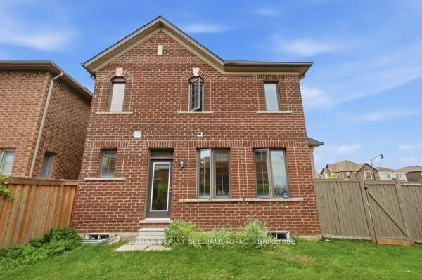 542 Remembrance Road • Brampton, ON photo 33