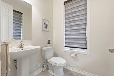 542 Remembrance Road • Brampton, ON photo 6