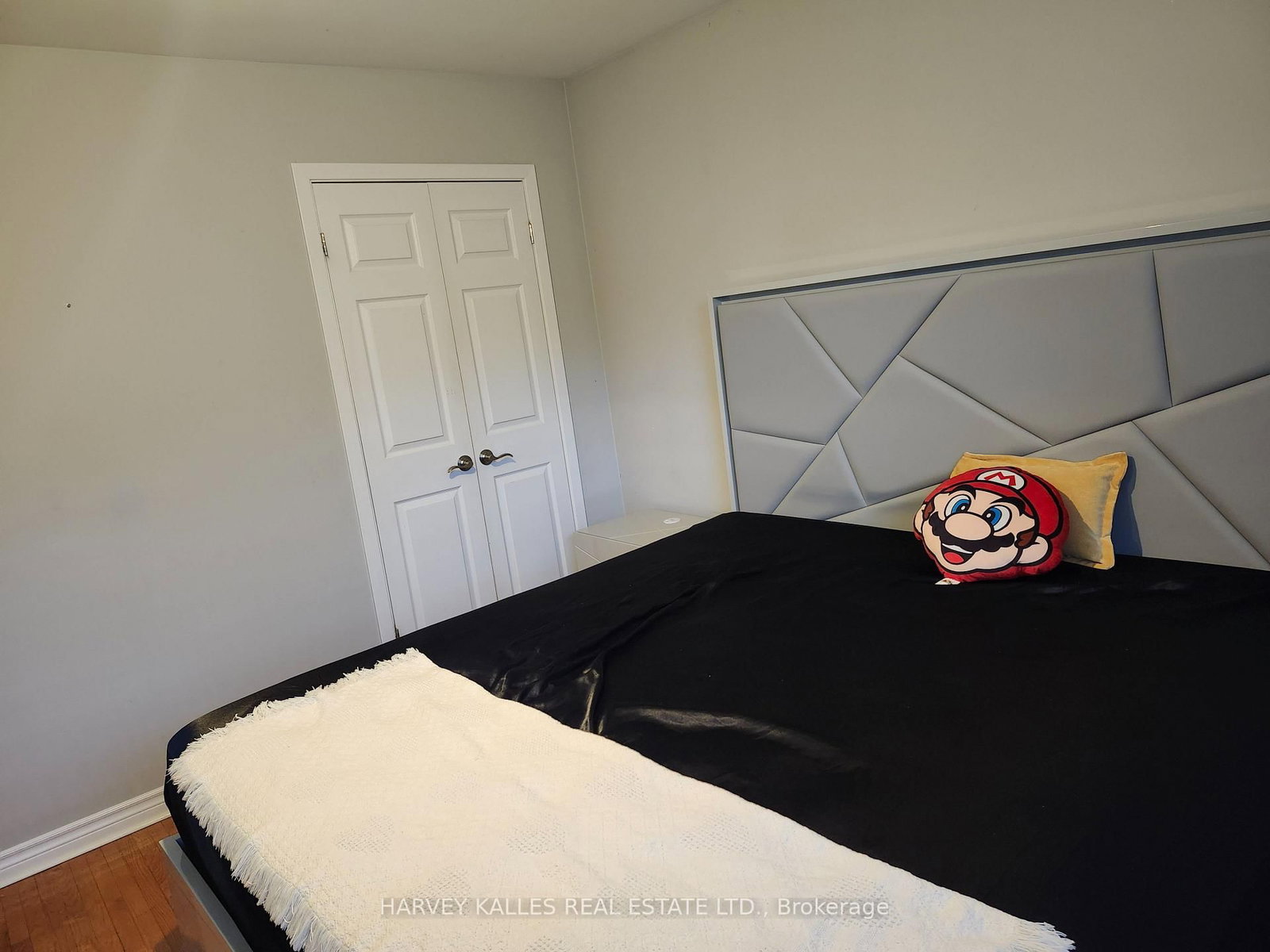 2379 Hensall Street • Mississauga, ON photo 21