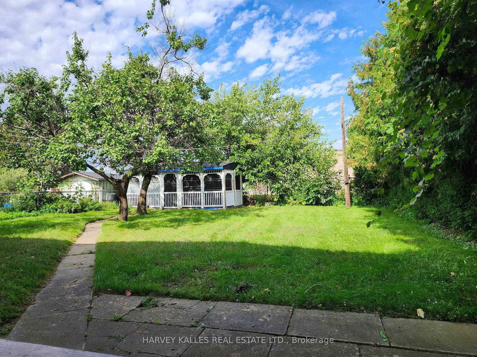 2379 Hensall Street • Mississauga, ON photo 34