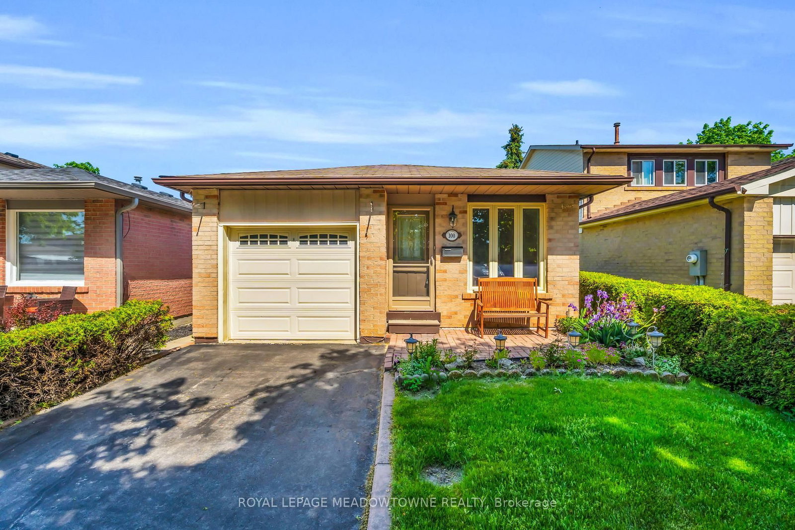 100 Martindale Crescent • Brampton, ON photo 3