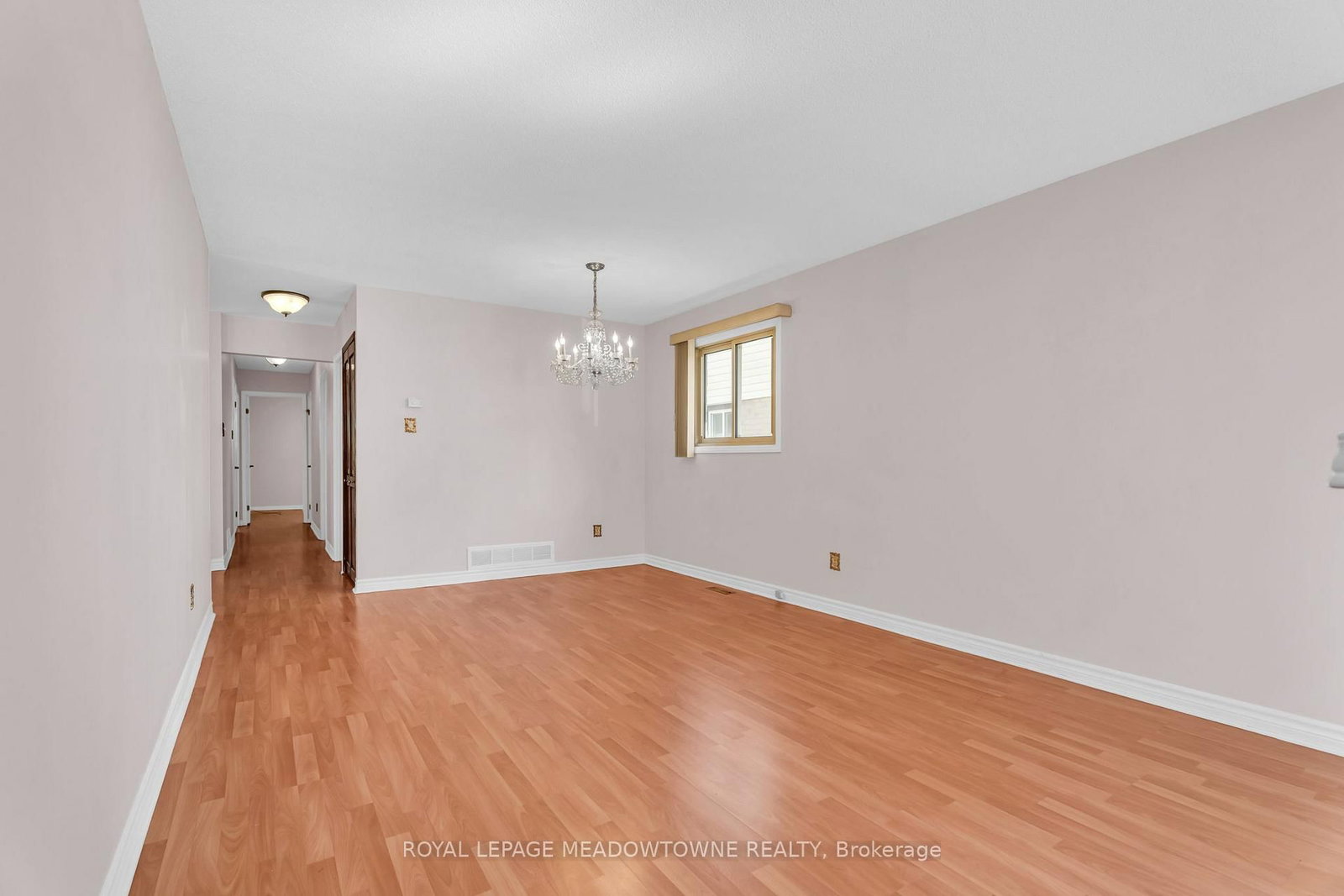 100 Martindale Crescent • Brampton, ON photo 5