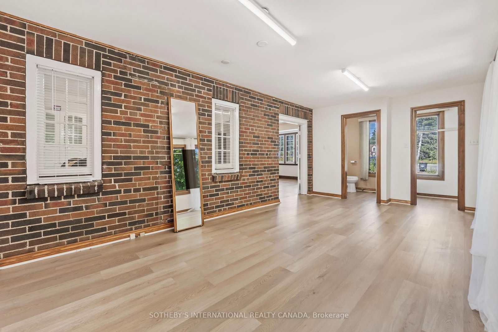 1462 Hurontario Street • Mississauga, ON photo 10