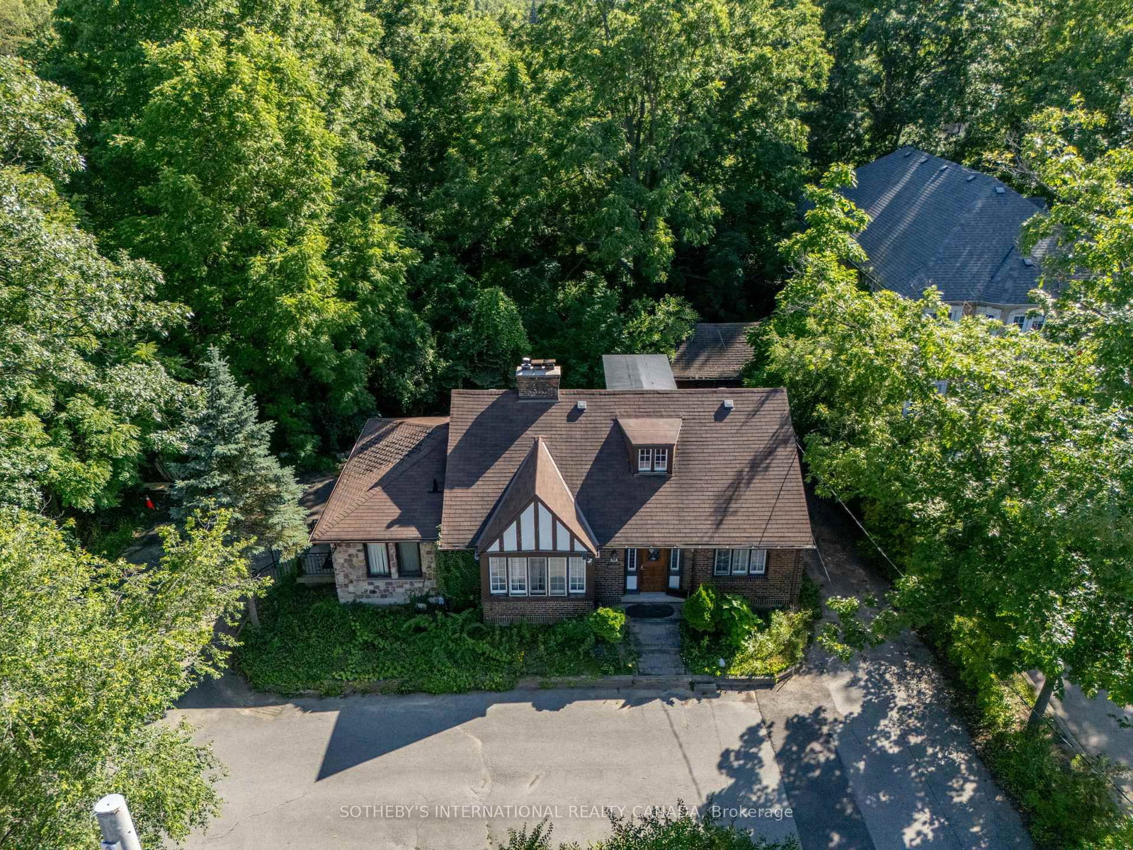 1462 Hurontario Street • Mississauga, ON photo 28